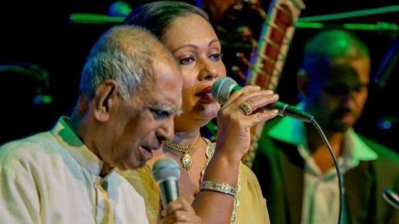 ''තාත්තා සමුගෙන අදට හරියටම අවුරුදු නවයක්. මේ අවුරුදු නවය කොහොම ගෙවුණද මම දන්නෙ නැහැ..'' - විශාරද සුභානි අමරදේව