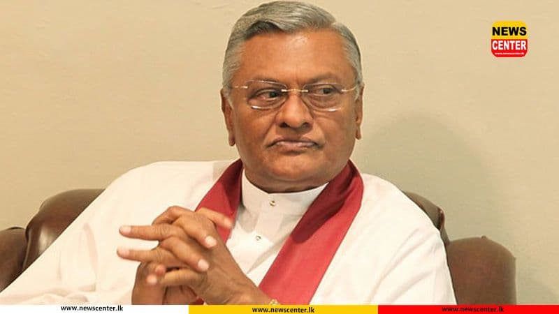 Former Minister Chamal Rajapaksa arrives at Bribery Commission