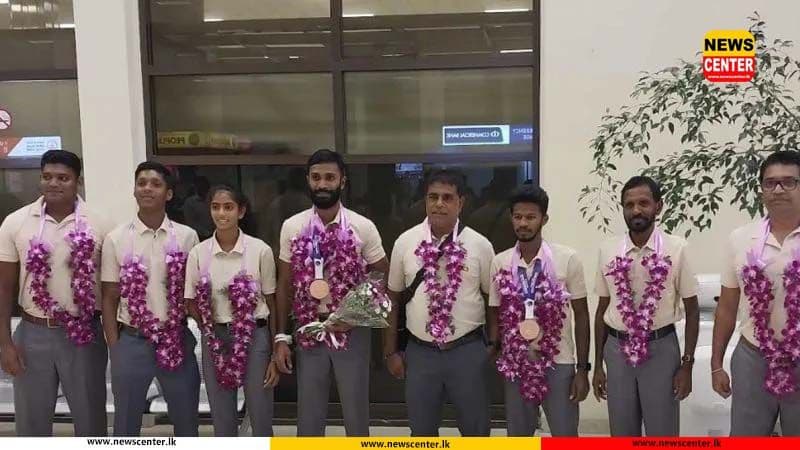 පැරා ලෝකඩ පදක්කම් ශූරයින් යළි දිවයිනට